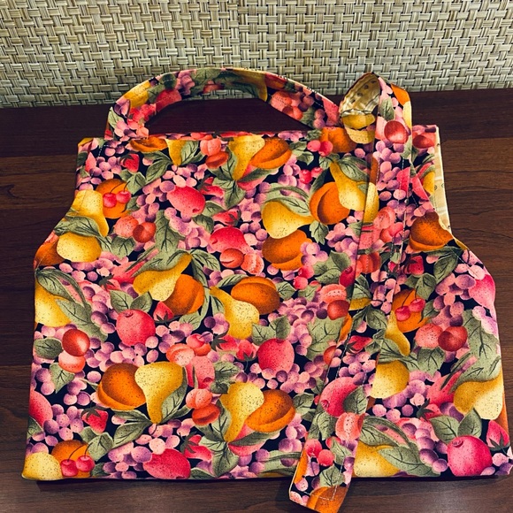 🌟HP🌟NWOT Reversible Apron Fruit and Coffeehouse Adjustable Fabric - Picture 2 of 8